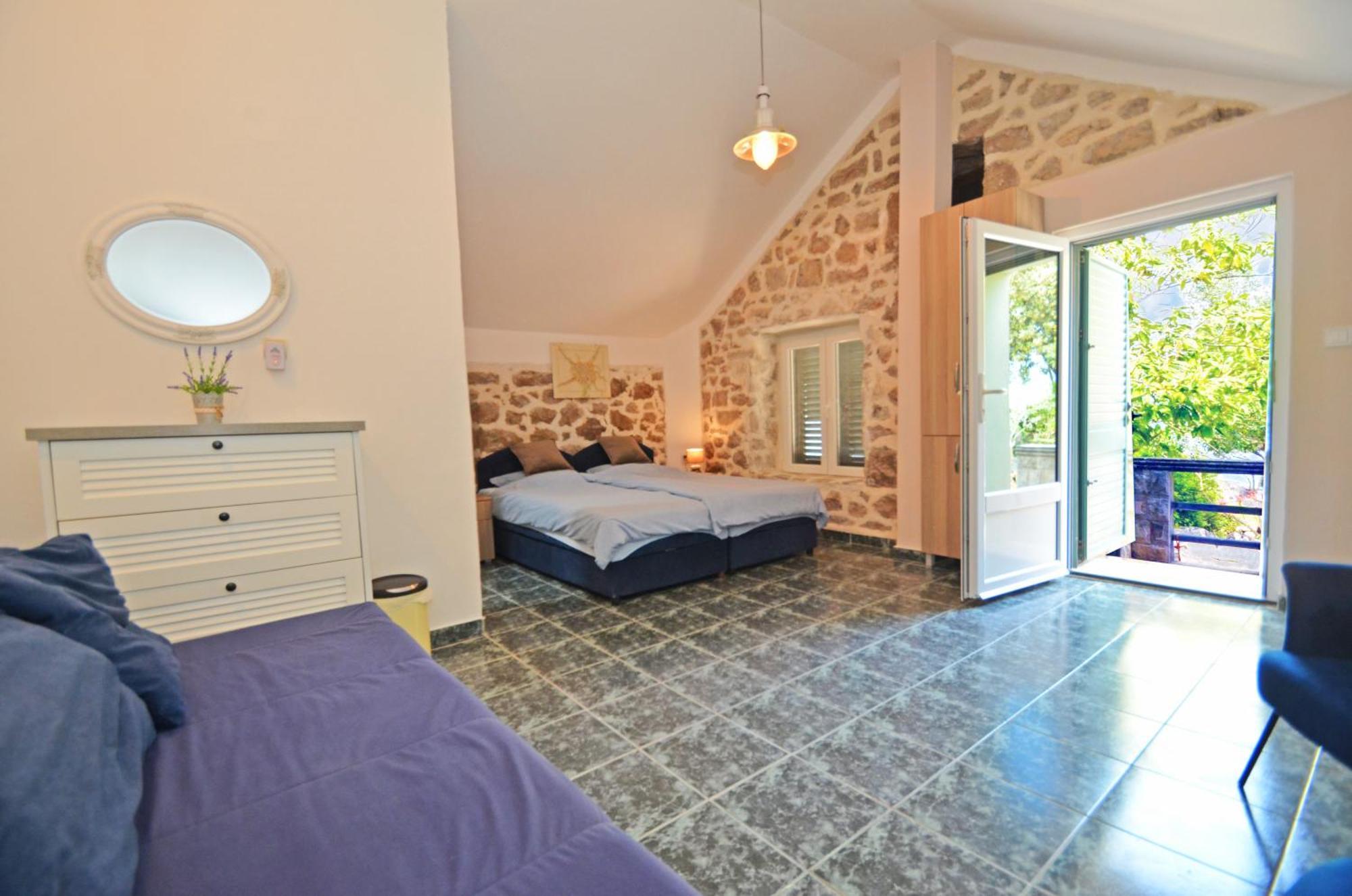 Holiday Home Brinic تيفات المظهر الخارجي الصورة