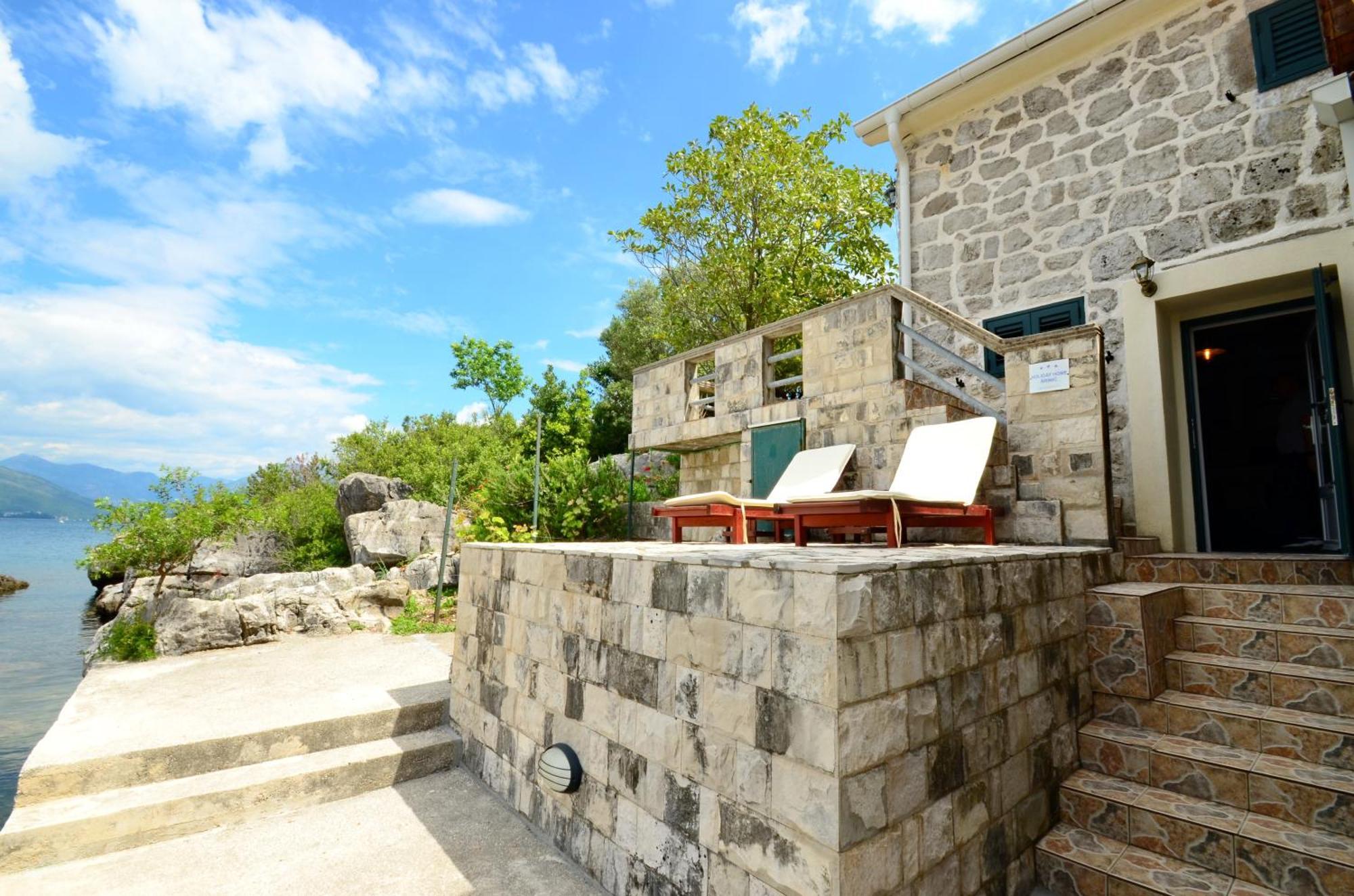 Holiday Home Brinic تيفات المظهر الخارجي الصورة