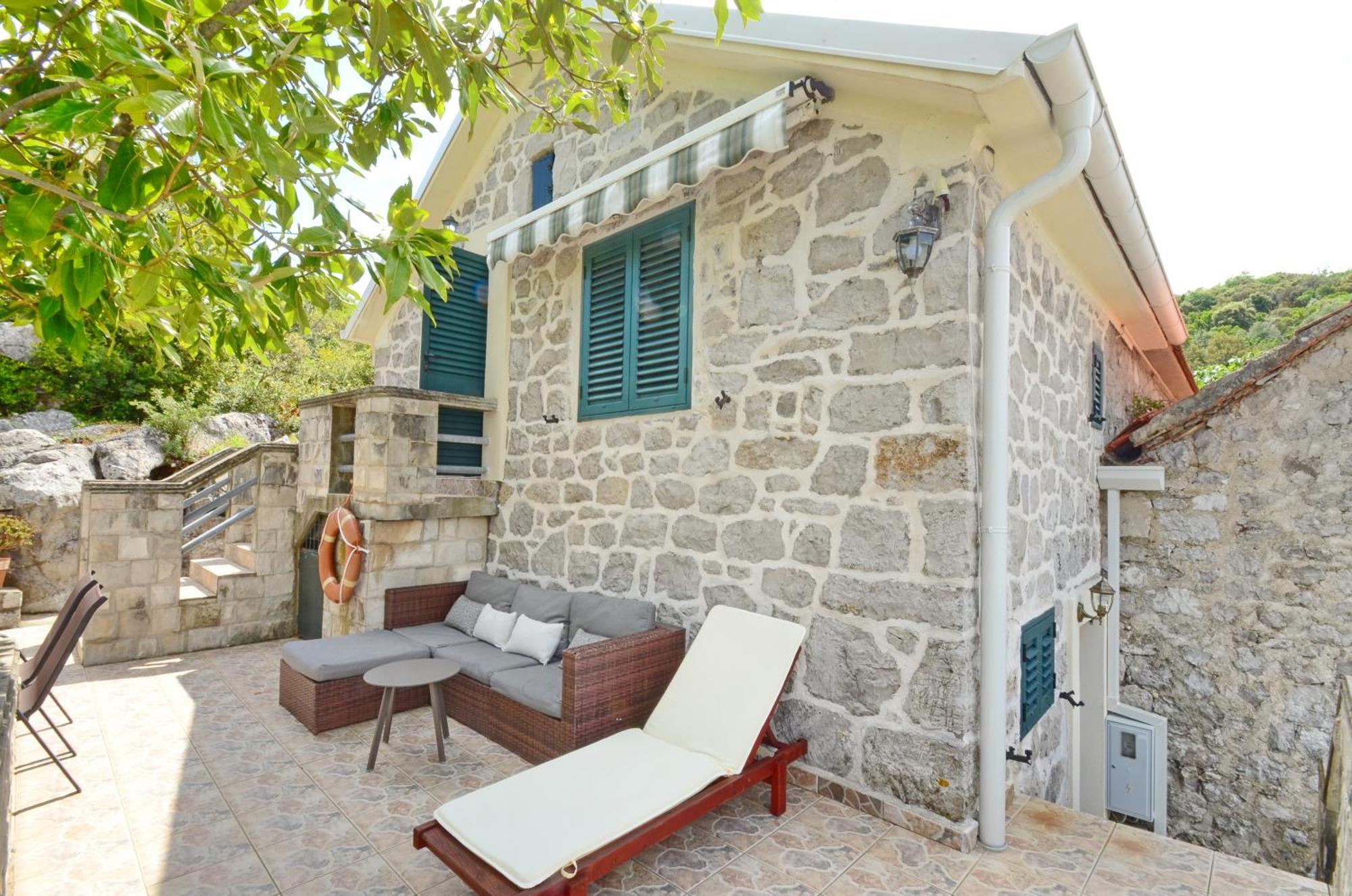 Holiday Home Brinic تيفات المظهر الخارجي الصورة