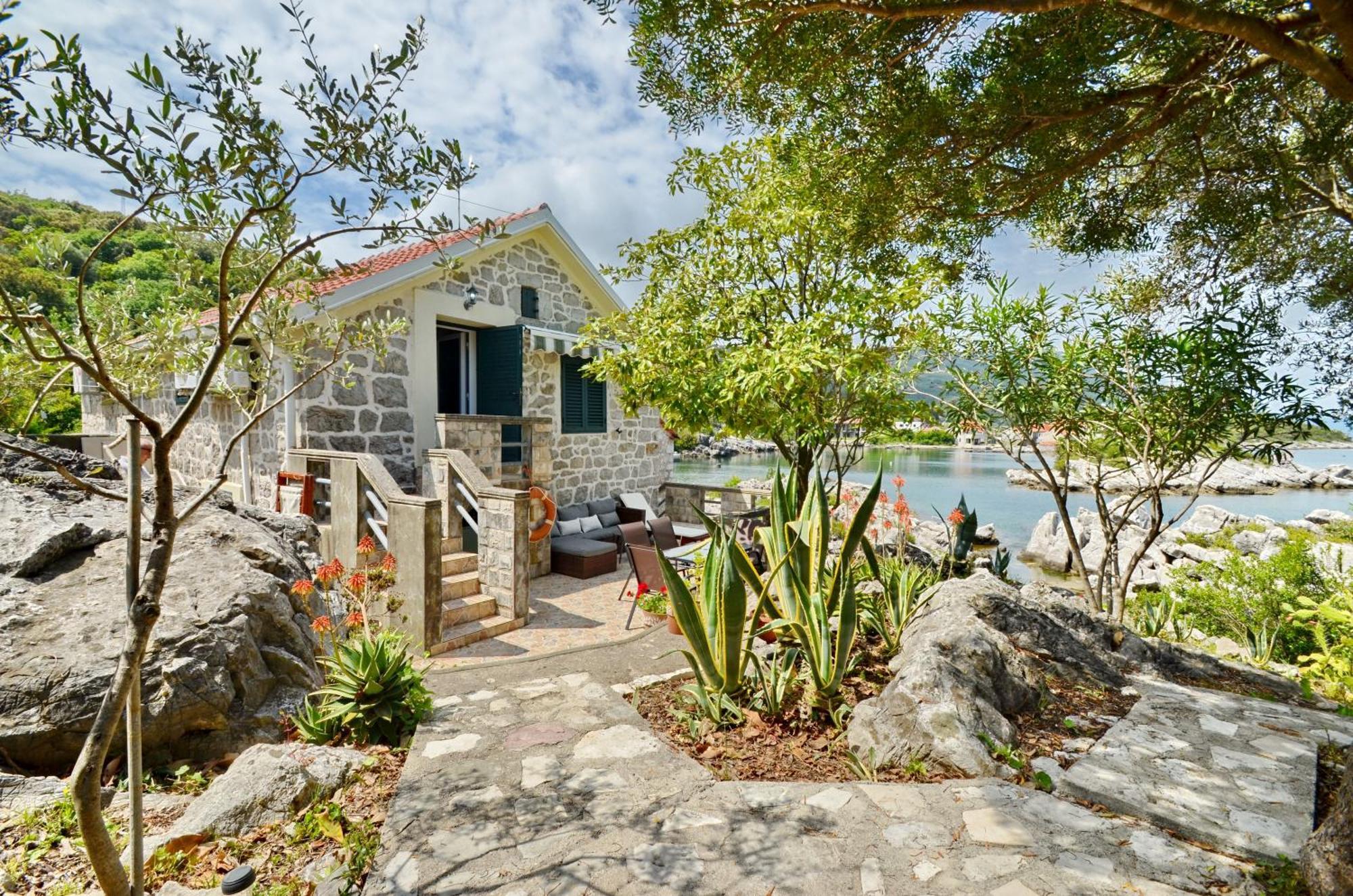 Holiday Home Brinic تيفات المظهر الخارجي الصورة